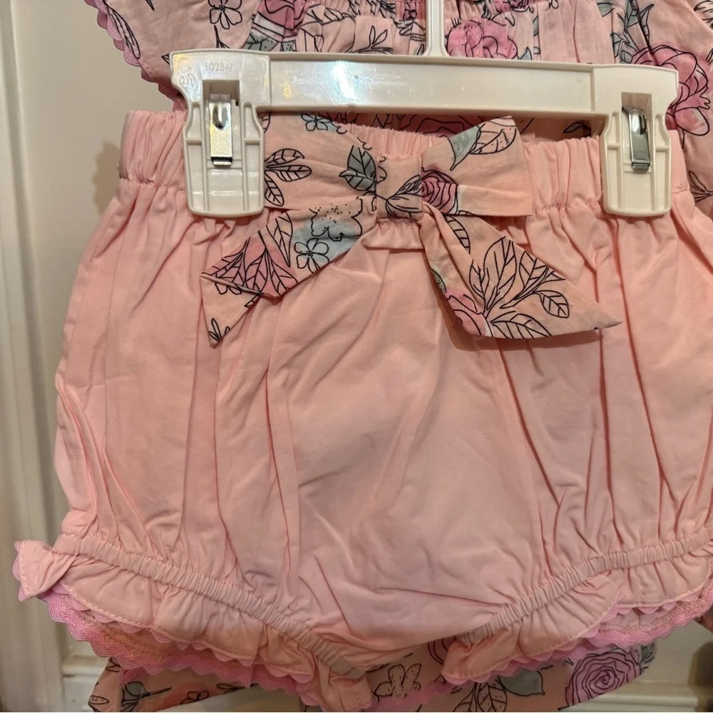 NWT Lil Cactus Smocked Diaper Set